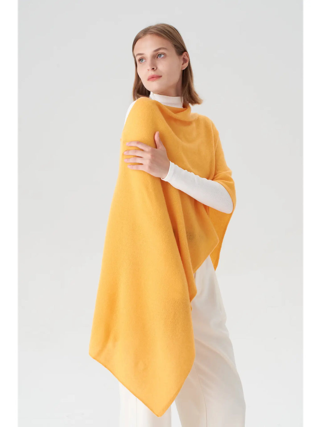Pissenlit Cashmere Topper in Sunflower