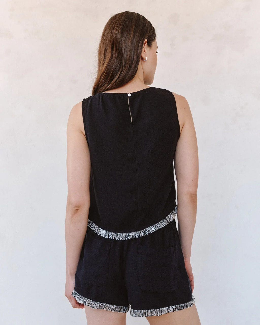Sleeveless Fray Trim Tank - Black