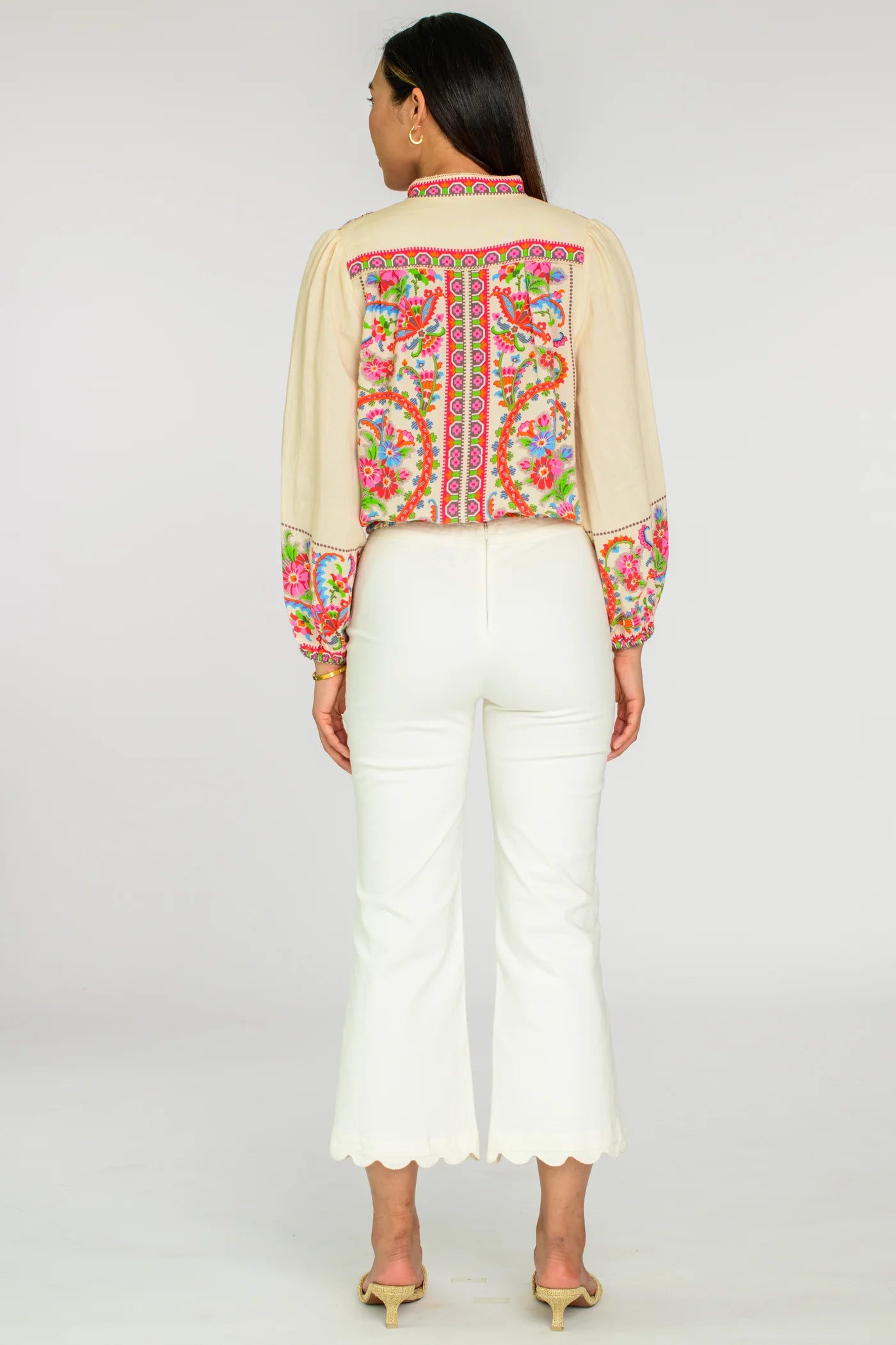 Emmet Top - Scroll