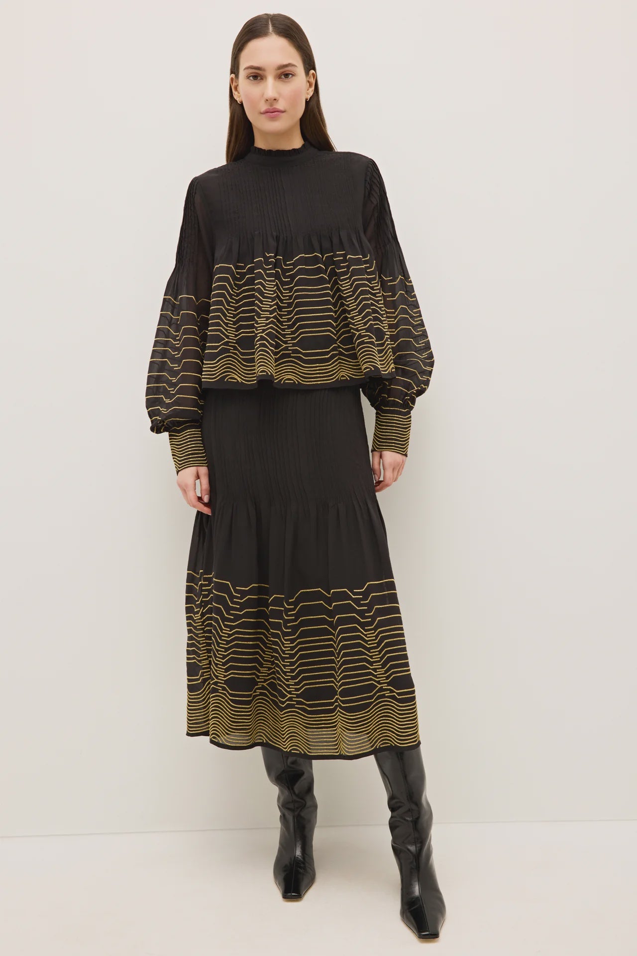 Della Skirt in Abyss