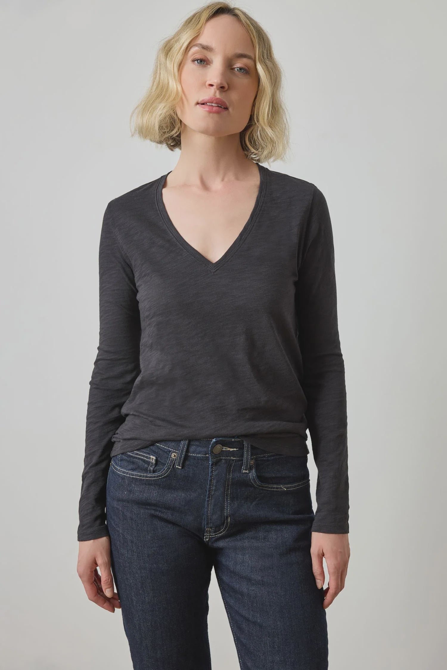 Long Sleeve V-Neck Black