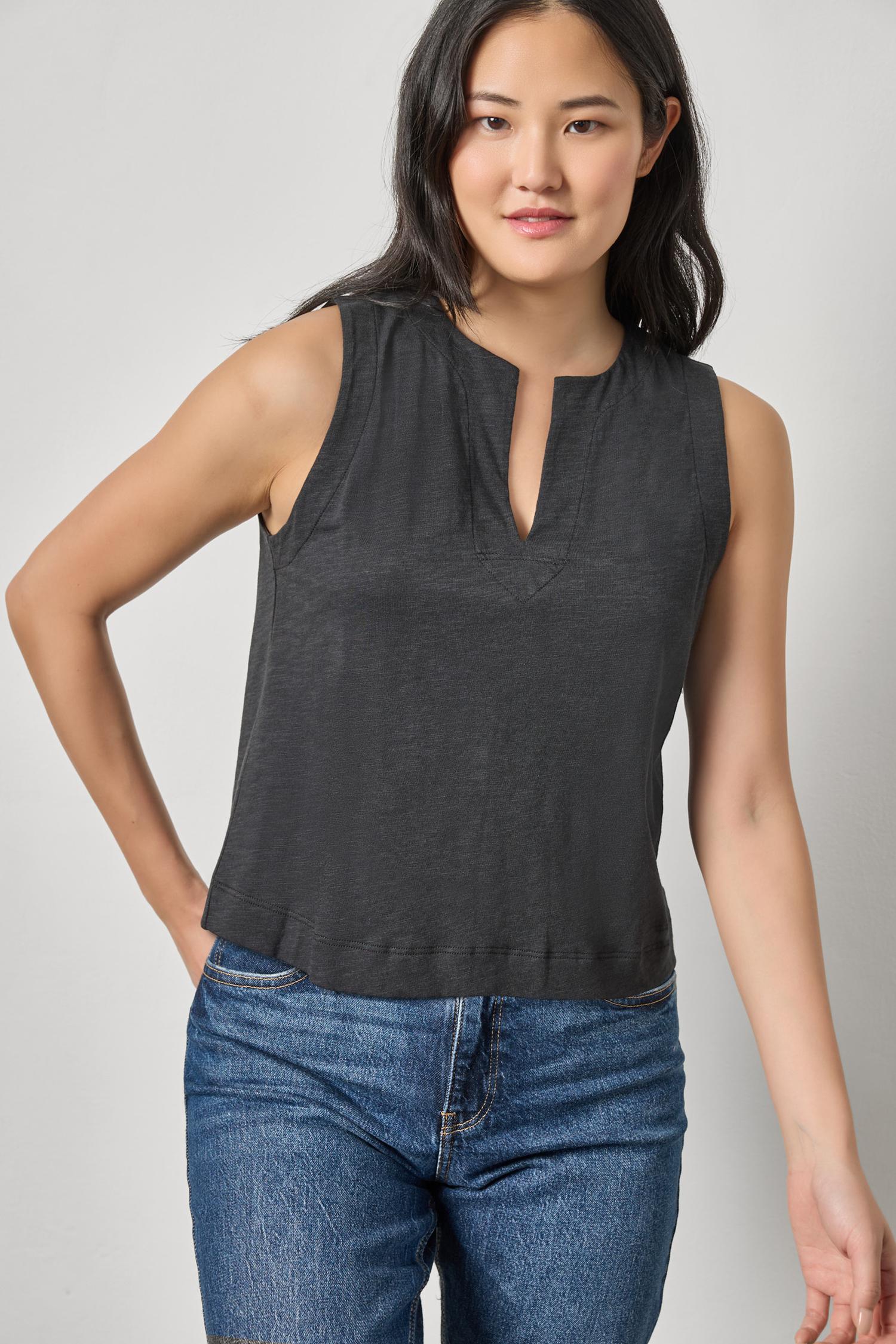 Pleat Back Split Neck Tank in Black