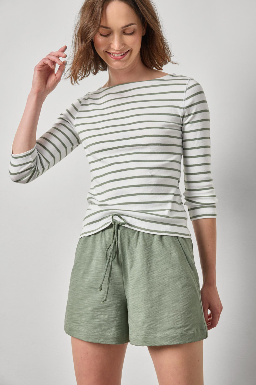 Elastic Waist Drawcord Short : Sage