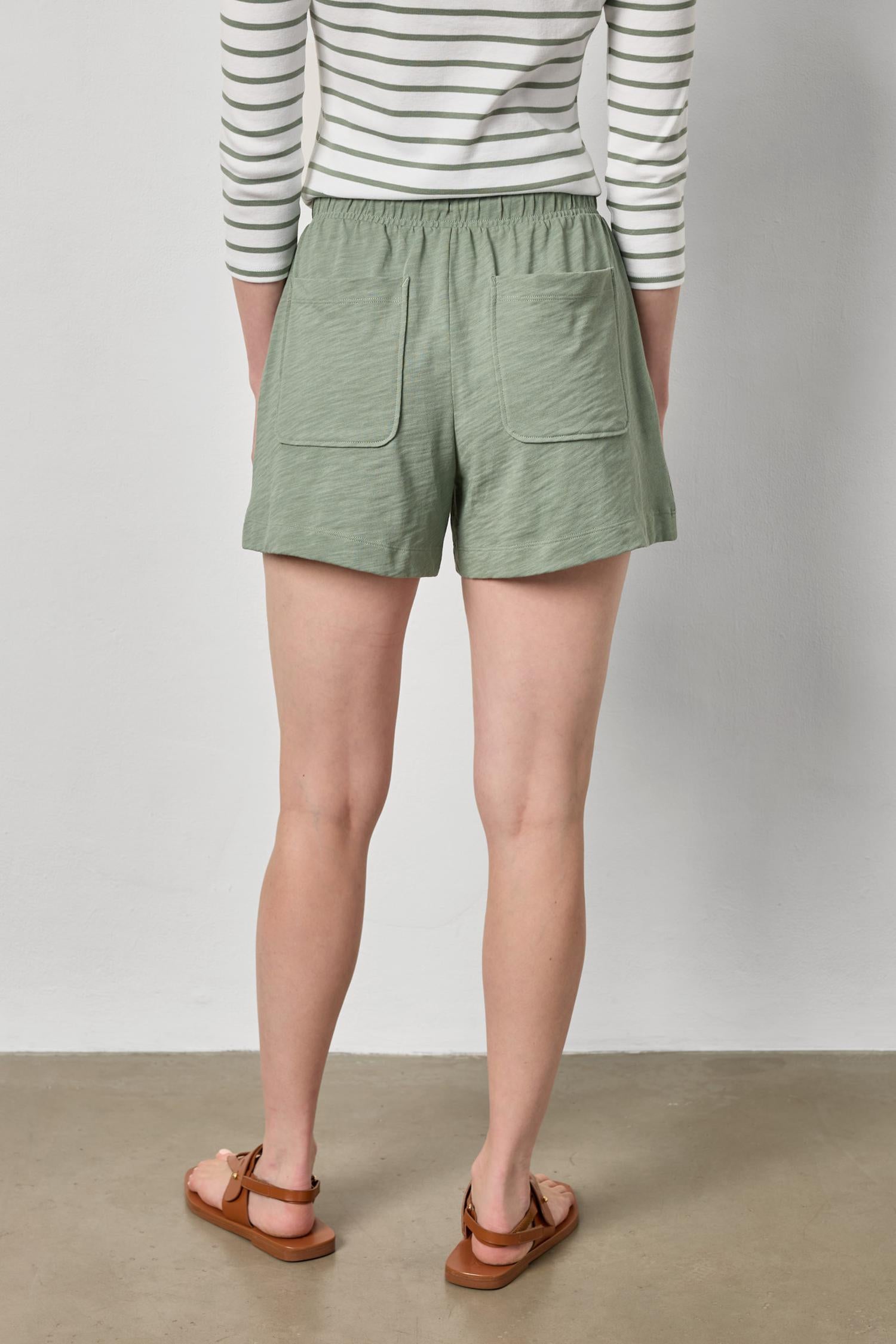 Elastic Waist Drawcord Short : Sage