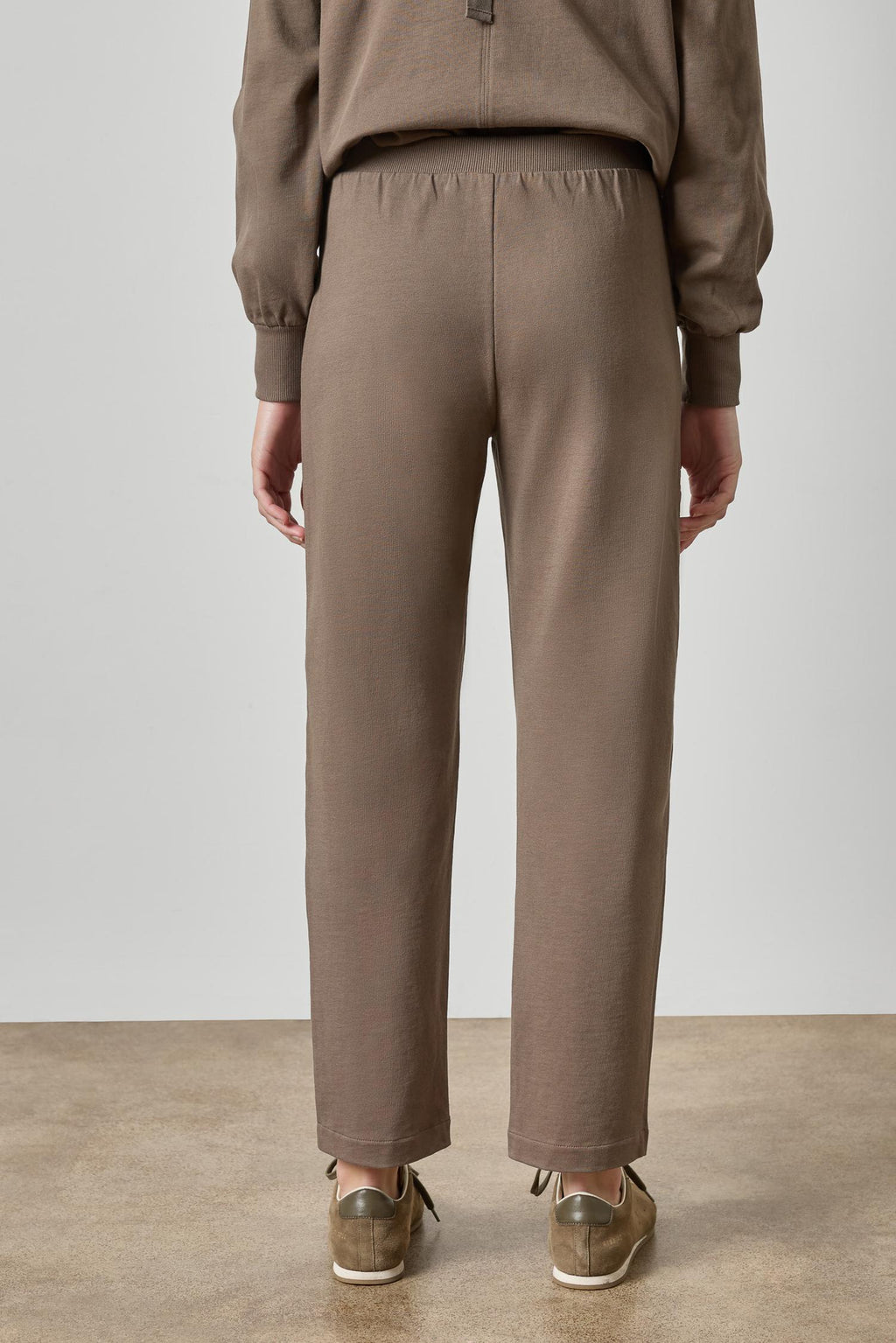Front Seamed Pocket Pant in Shiitake