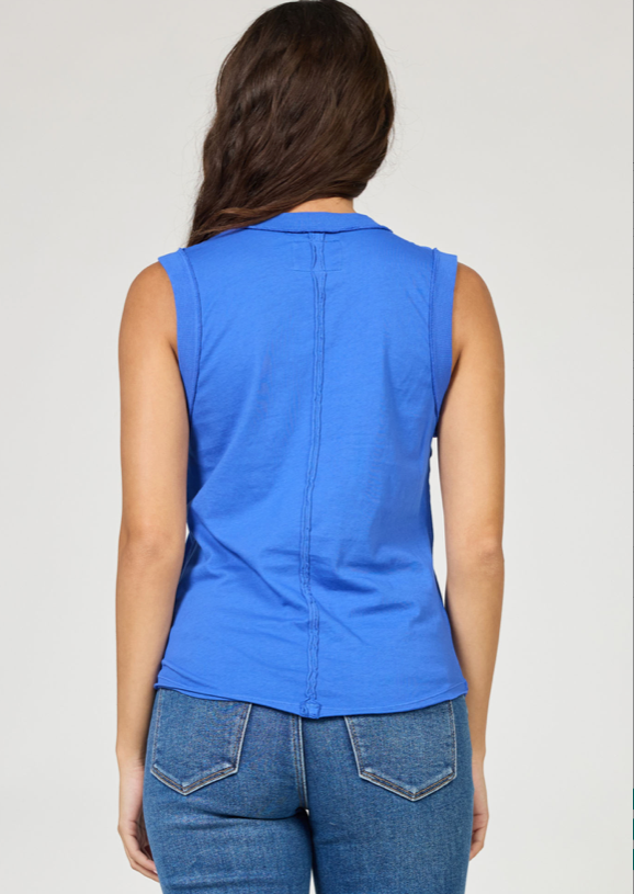 Zo Top in Dazzling Blue